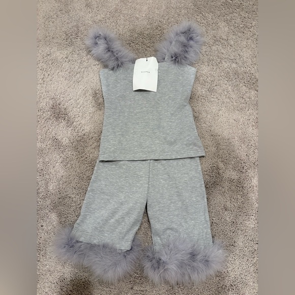 Sleeper Set - Picture 3 of 9